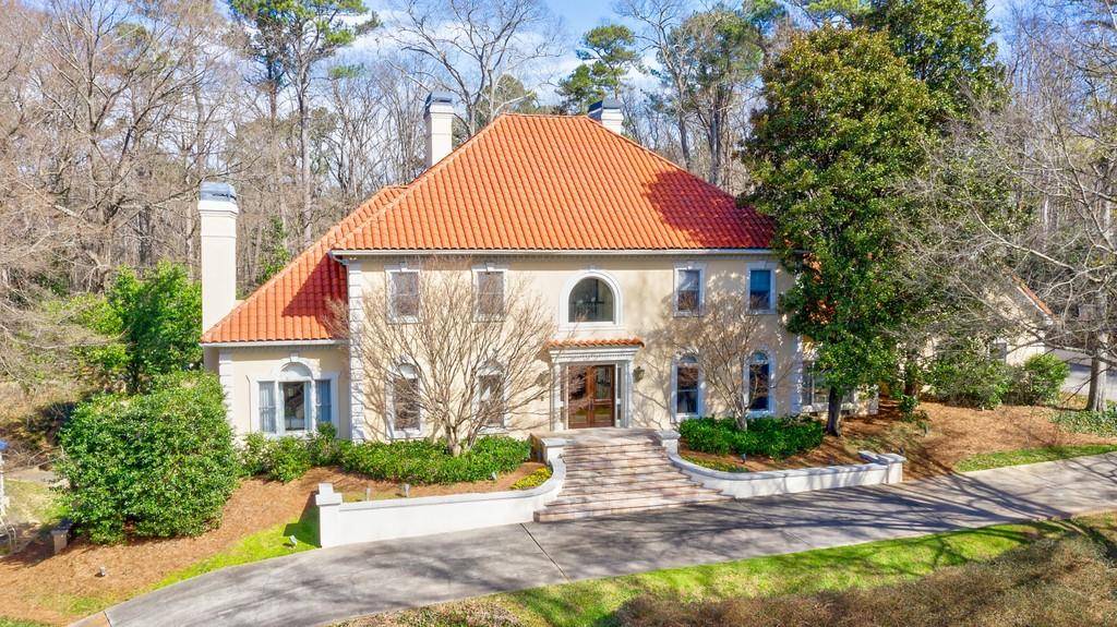 Atlanta, GA 30327,1765 Garraux PL NW