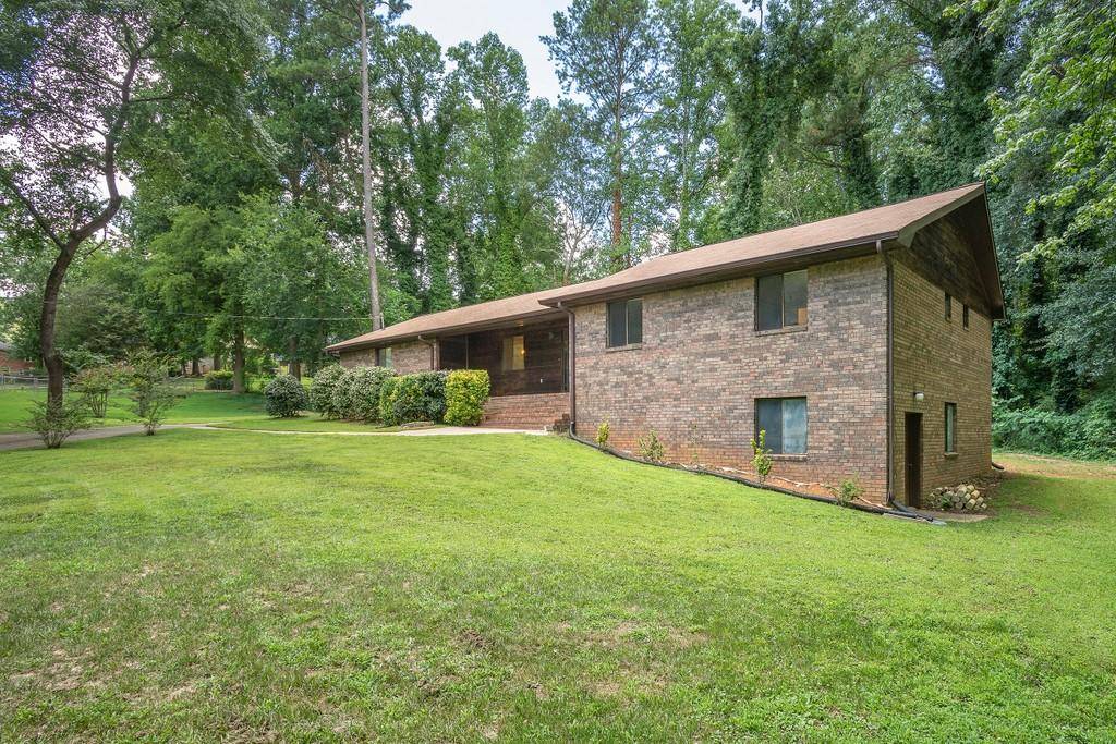 Lithia Springs, GA 30122,949 Marion CT