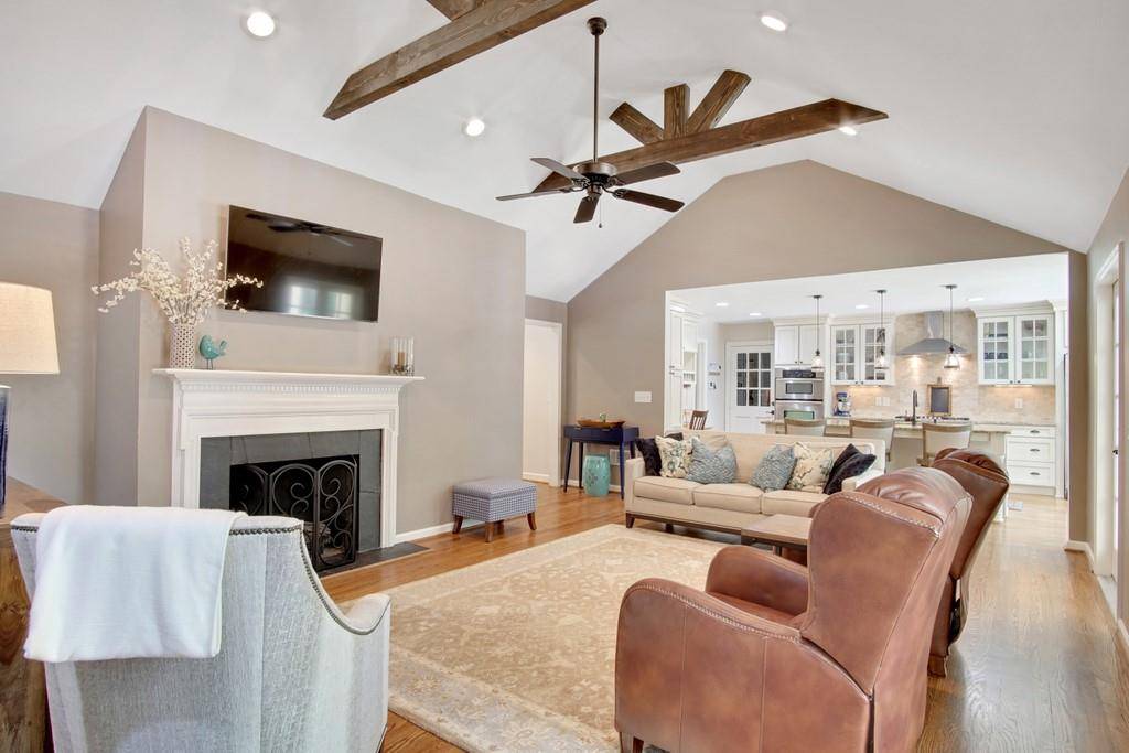Atlanta, GA 30327,5535 Cross Gate CT NW