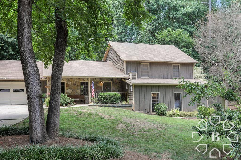 Dunwoody, GA 30360,2696 Laurelwood RD