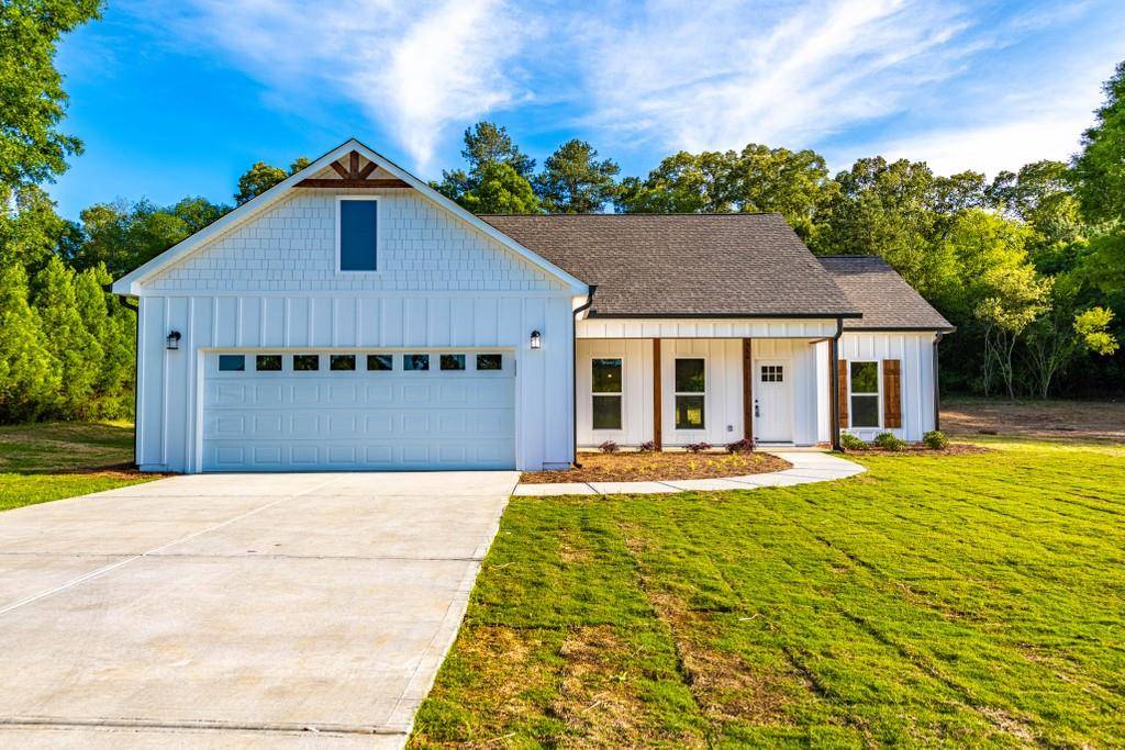 Calhoun, GA 30701,384 Peachtree LN SE