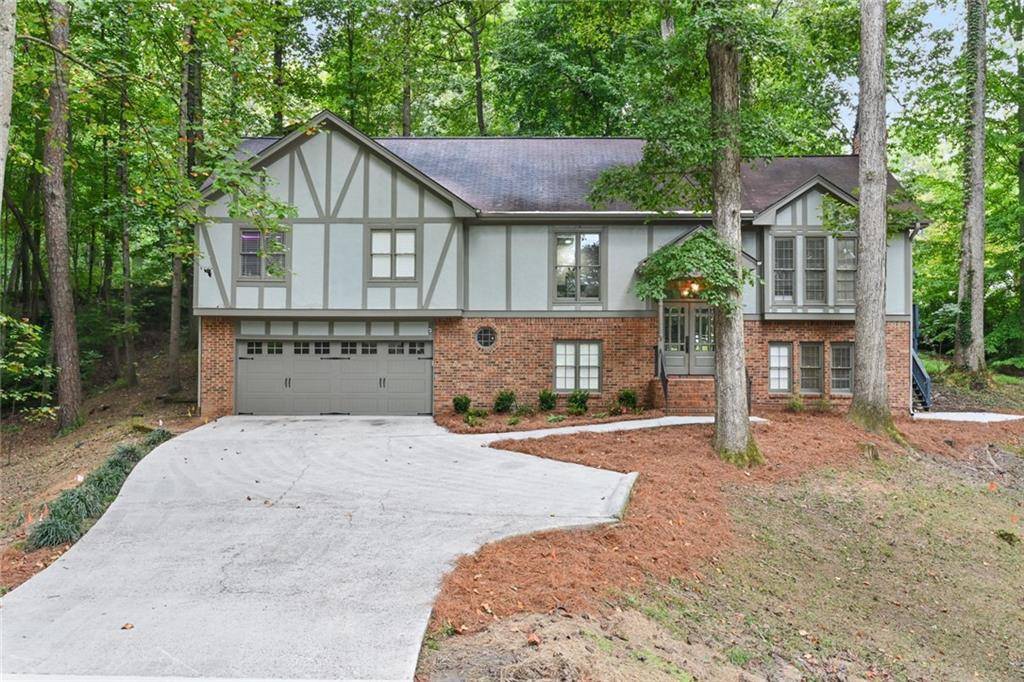 Dunwoody, GA 30360,3070 Four Oaks DR