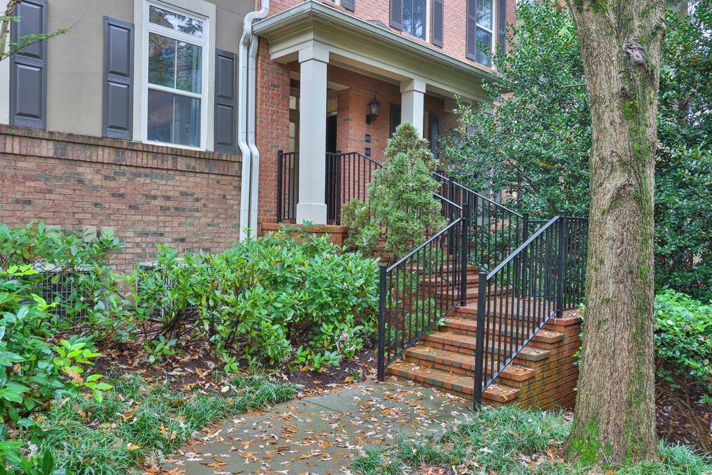 Dunwoody, GA 30338,842 Perimeter WALK