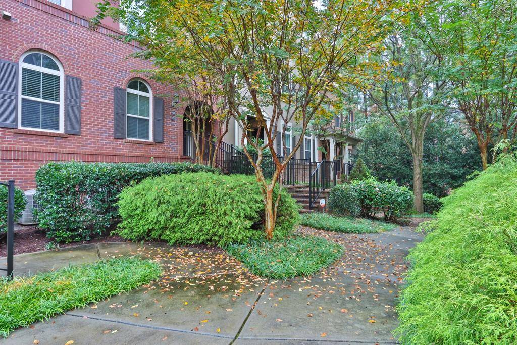 Dunwoody, GA 30338,842 Perimeter WALK