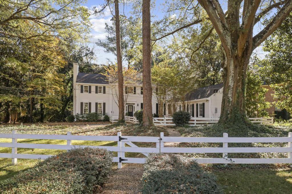 Atlanta, GA 30327,1386 Hanover West DR