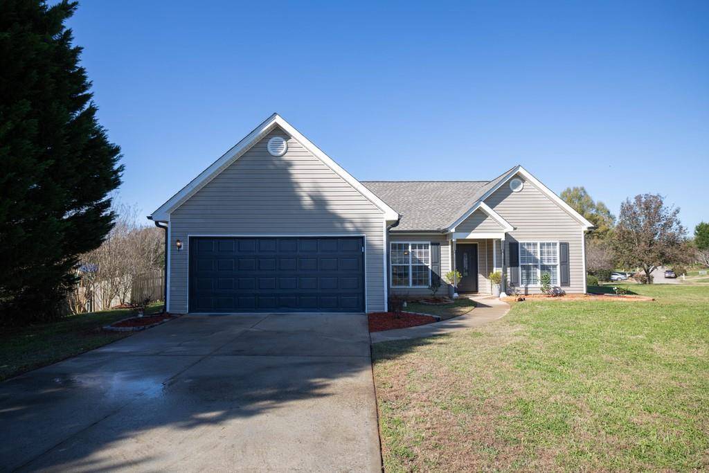 Winder, GA 30680,611 Bowling LN