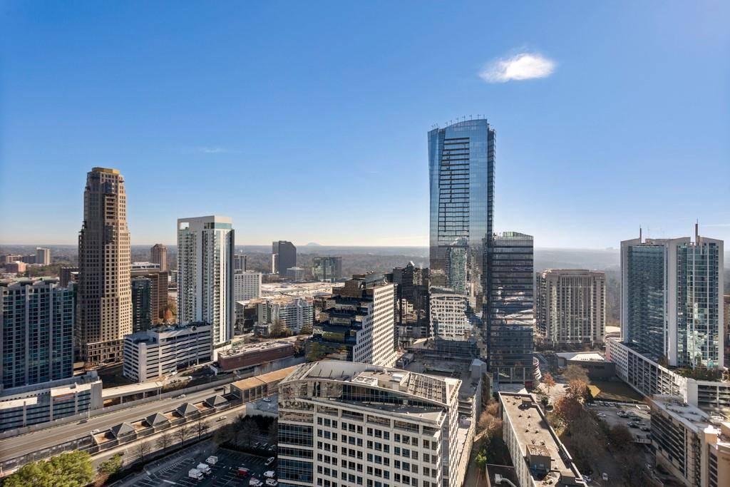 Atlanta, GA 30326,3338 Peachtree RD NE #901