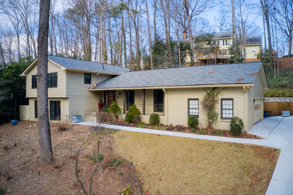 Dunwoody, GA 30338,5522 Martina WAY