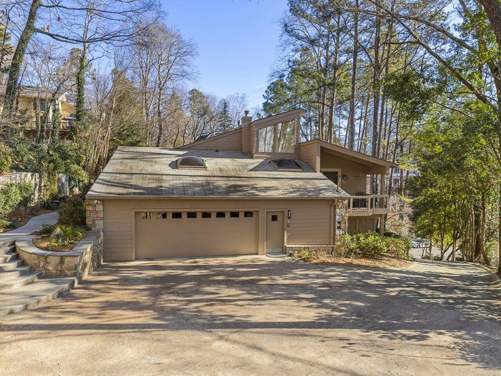 Sandy Springs, GA 30327,300 Idlewood CT