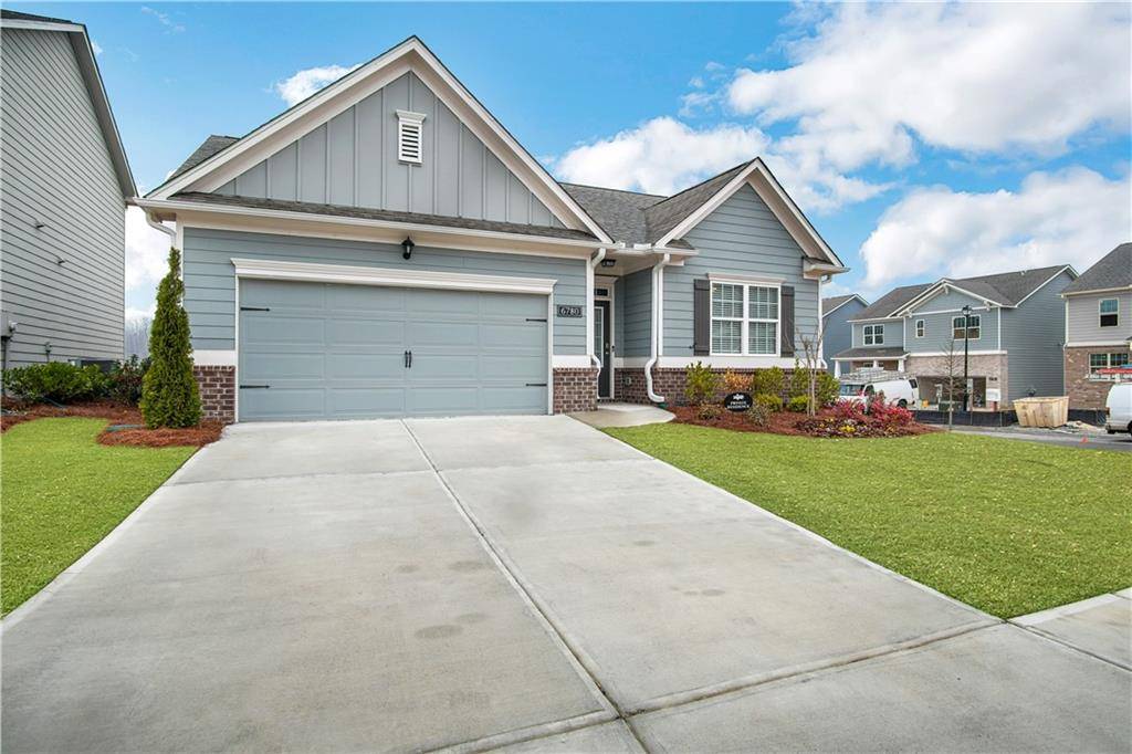 Flowery Branch, GA 30542,6780 Bluegill RD