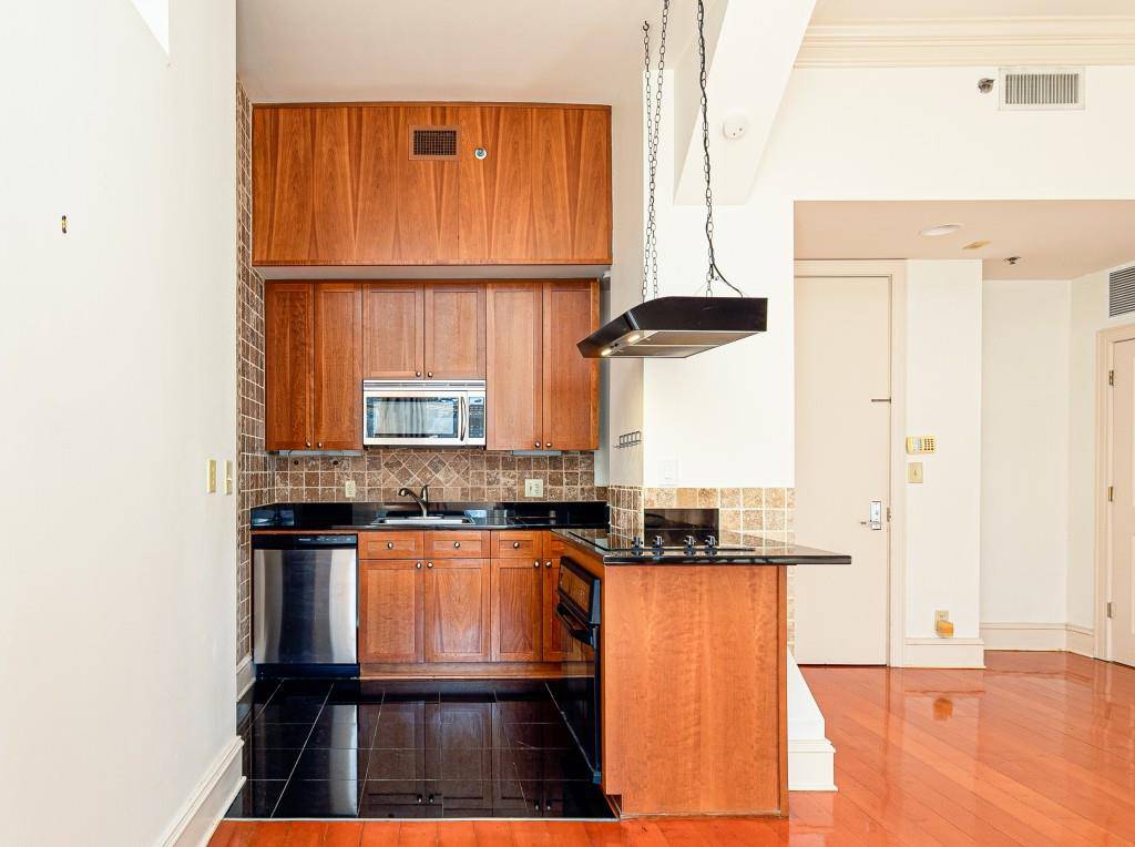 Atlanta, GA 30303,57 Forsyth ST NW #3H