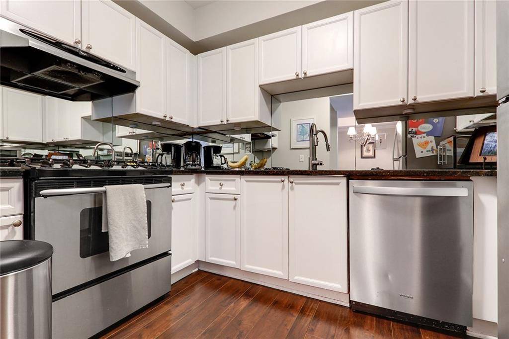 Atlanta, GA 30327,4244 River Green DR NW #111