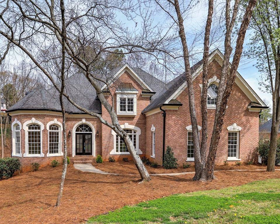 Alpharetta, GA 30022,9360 Nesbit Lakes DR