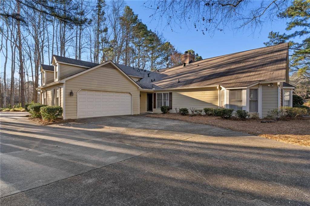 Roswell, GA 30075,147 Great Oaks LN