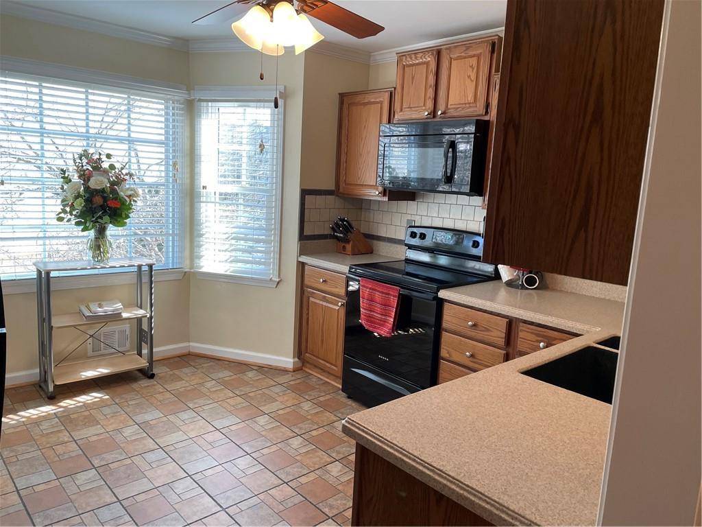 Decatur, GA 30030,8 Sycamore STA