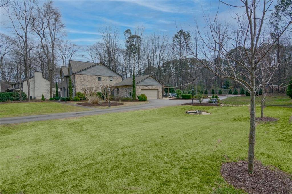 Peachtree Corners, GA 30097,4652 River CT