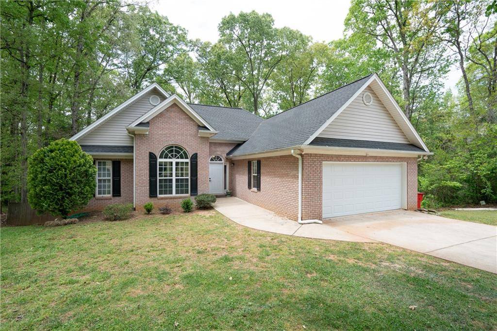 Hoschton, GA 30548,57 Boulder Crest