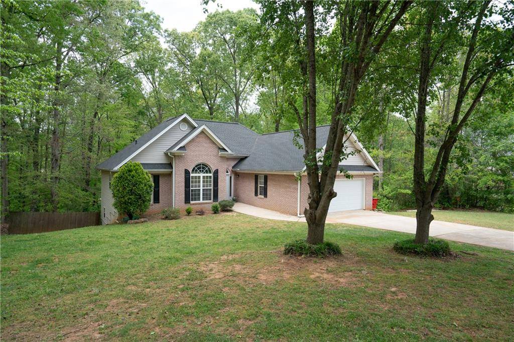 Hoschton, GA 30548,57 Boulder Crest