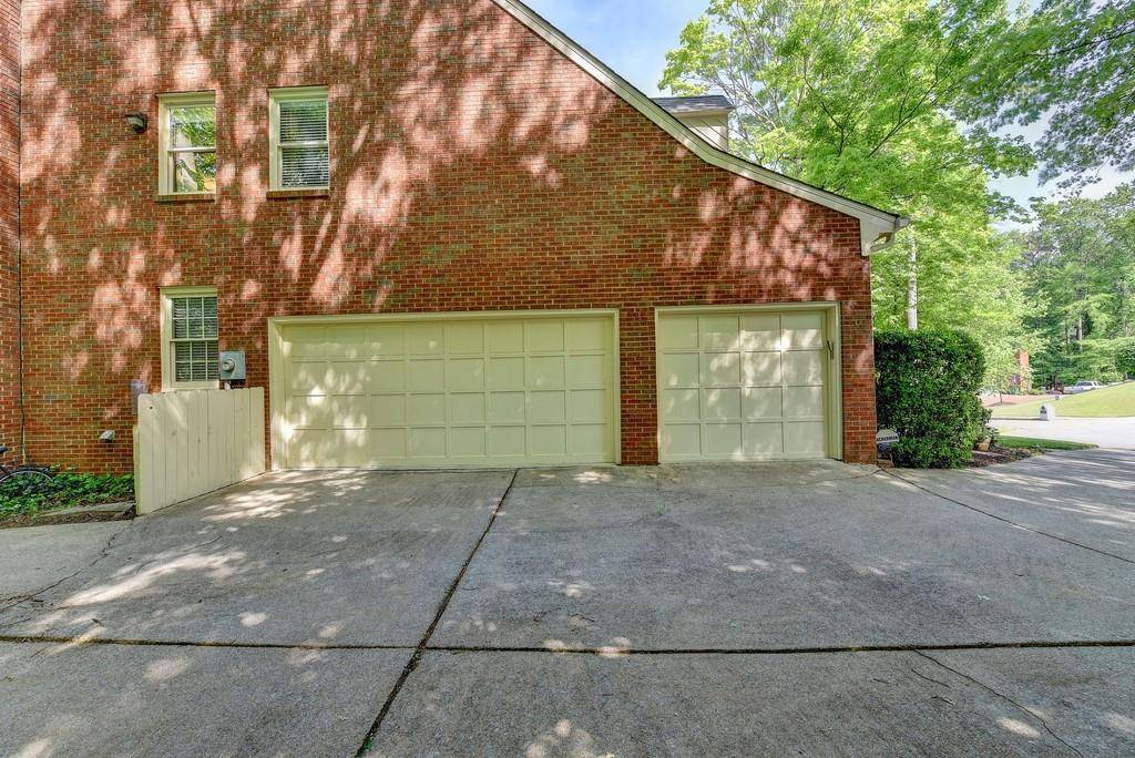 Peachtree Corners, GA 30092,3930 Royal Pennon CT