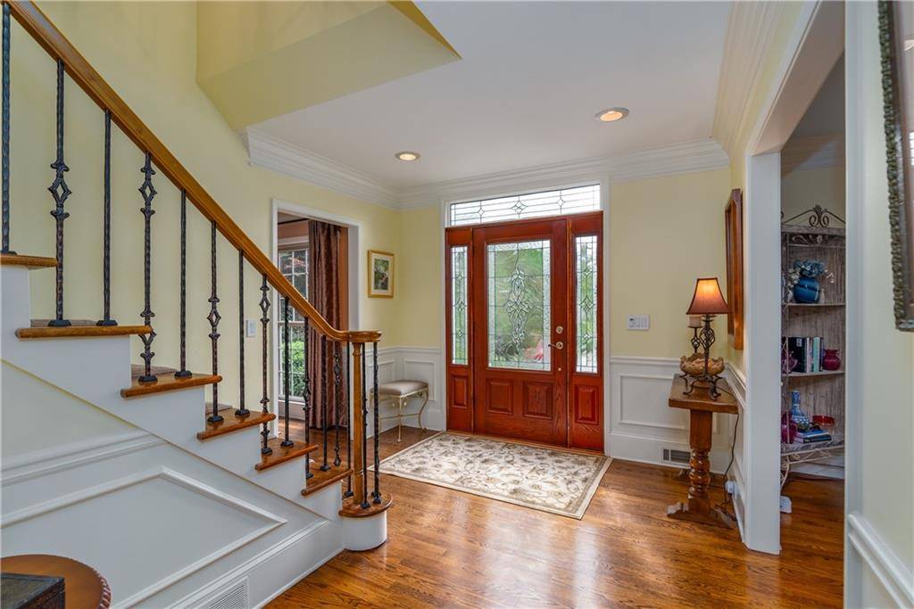 Sandy Springs, GA 30350,7740 Dunvegan Close