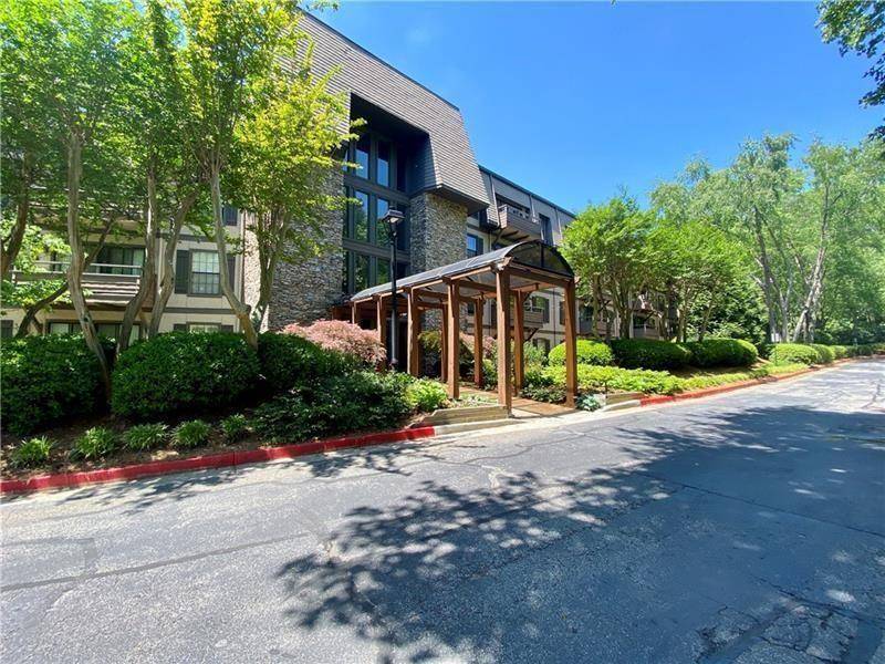 Atlanta, GA 30339,1318 HIGHLAND BLUFF DR SE #318