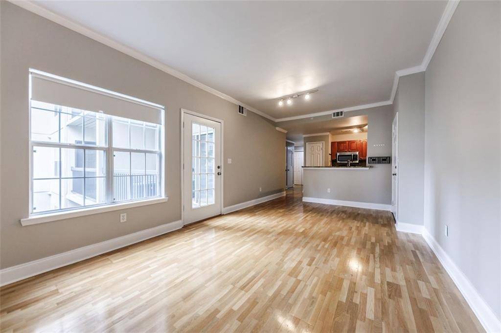 Atlanta, GA 30309,1075 Peachtree WALK NE #A309
