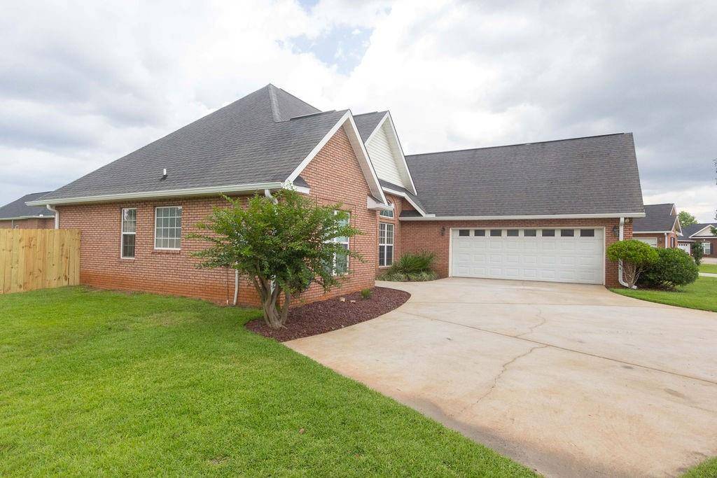 Kathleen, GA 31047,809 Huntwood LN