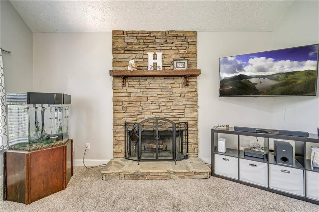 Waleska, GA 30183,102 Sycamore CT