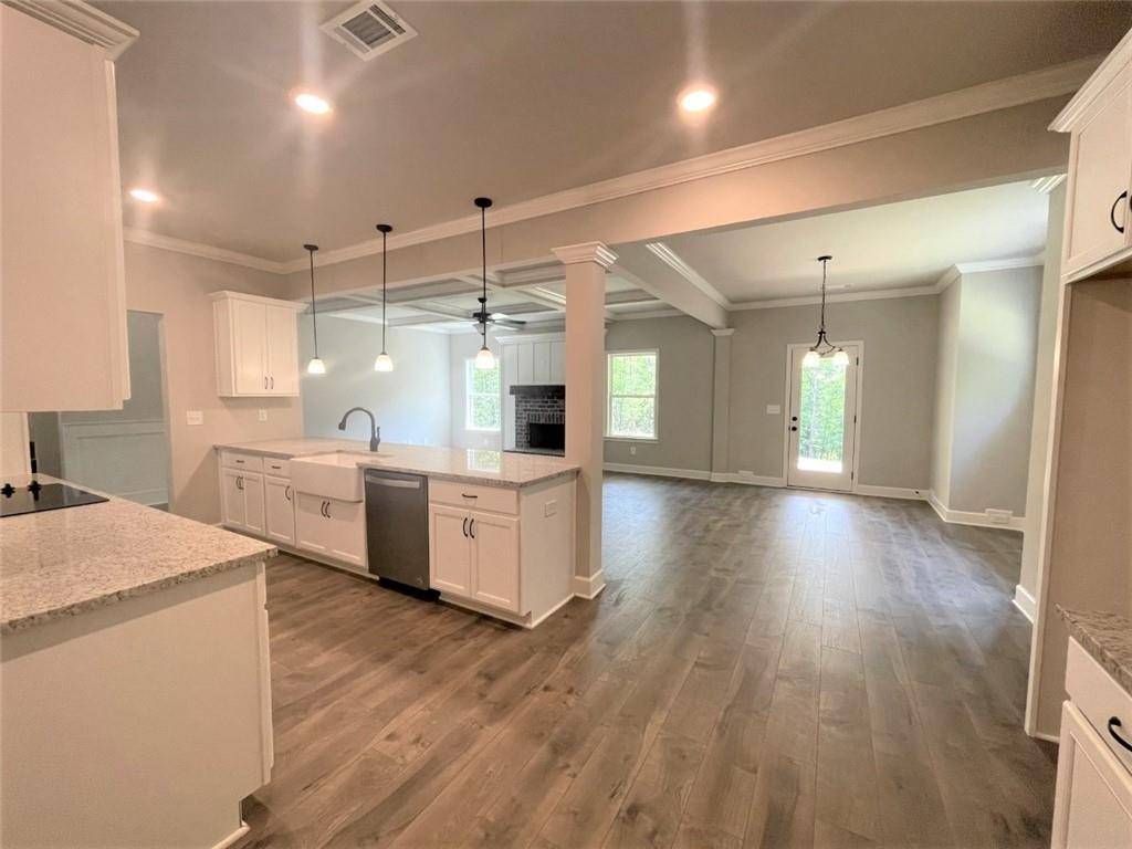 Lula, GA 30554,8715 Hardwood TRL