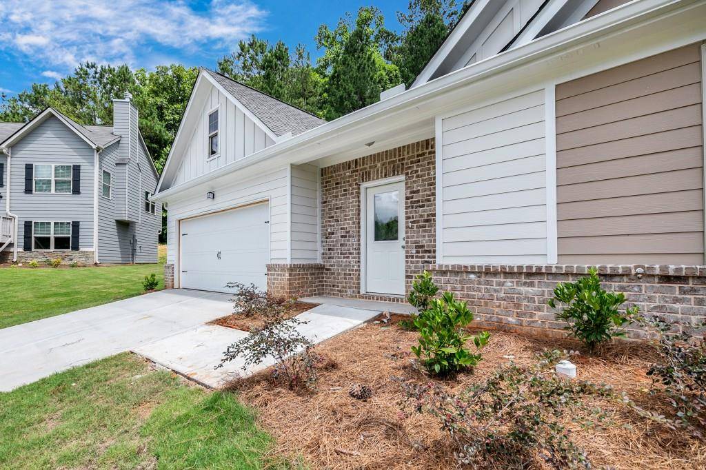 Temple, GA 30179,460 Clematis CT