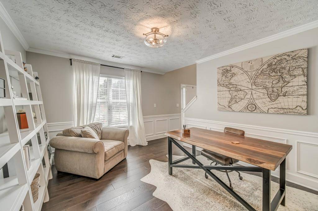 Alpharetta, GA 30004,1352 Dalesford DR