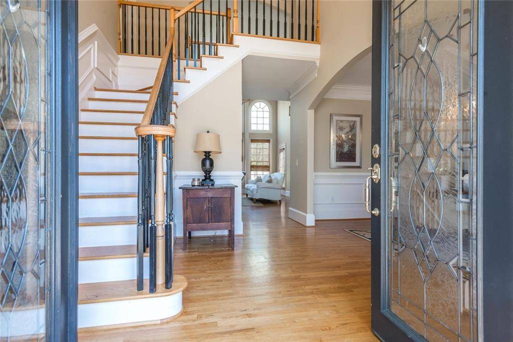 Johns Creek, GA 30022,9395 Stoney Ridge LN