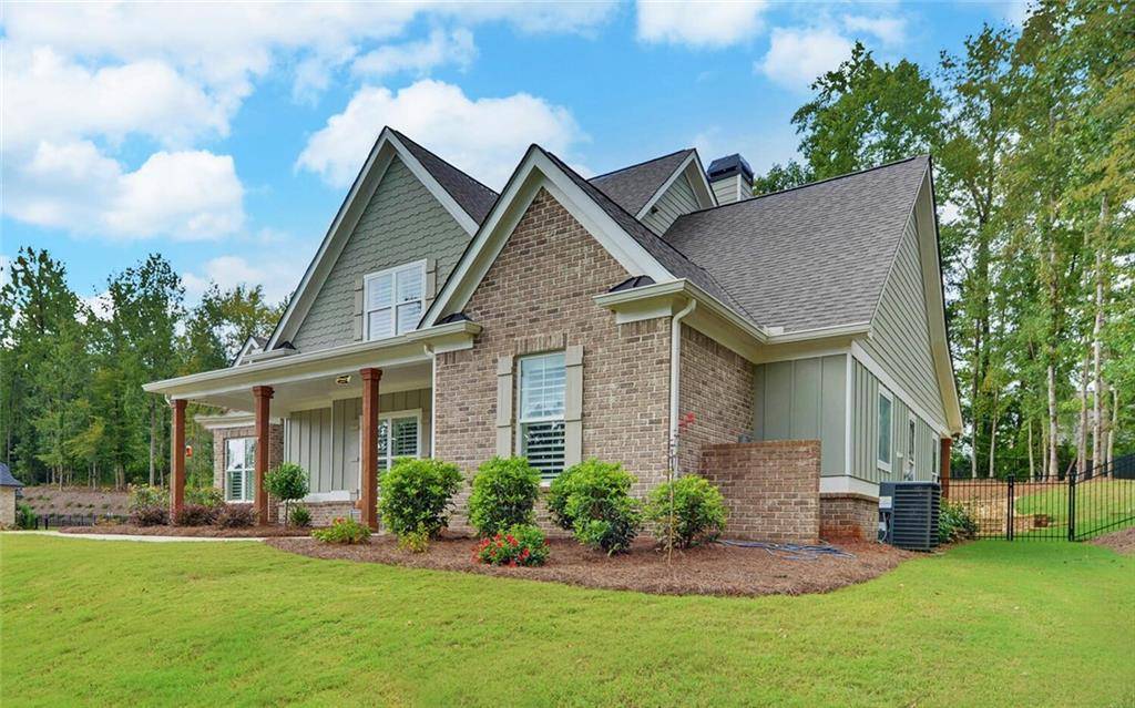 Hoschton, GA 30548,176 Water Oak TRL