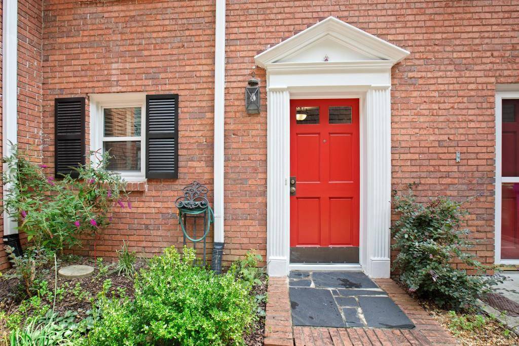 Brookhaven, GA 30319,1451 Ashford PL