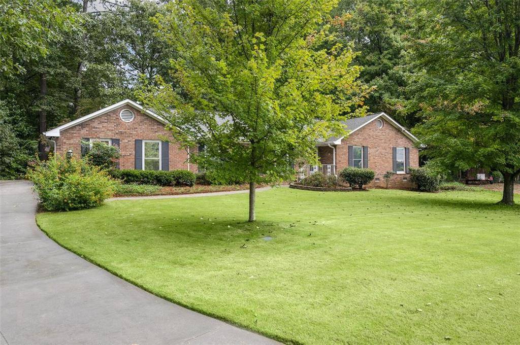 Roswell, GA 30076,430 ROBIN CT