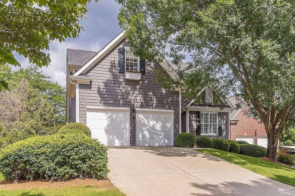 Sandy Springs, GA 30328,6450 Glen Oaks LN