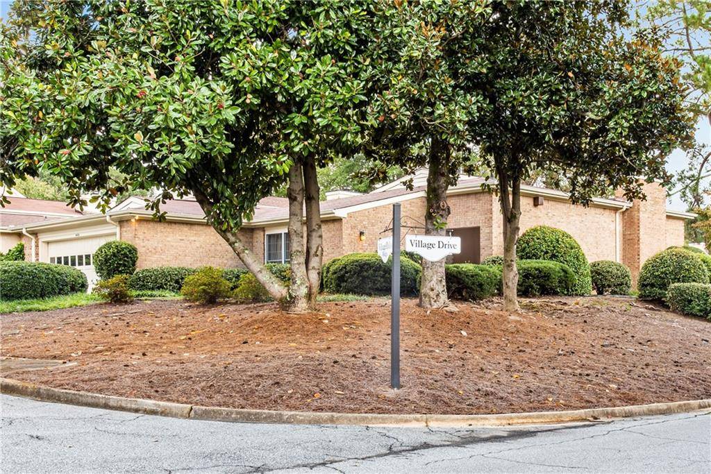 Dunwoody, GA 30338,4425 Village Oaks RDG