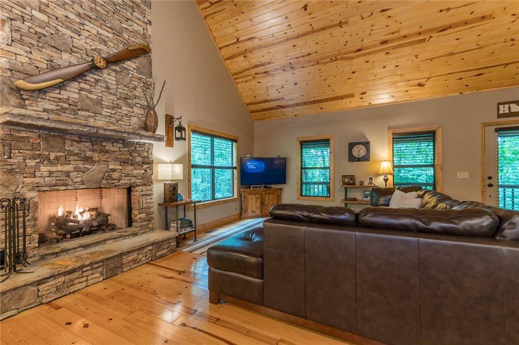 Hiawassee, GA 30546,1199 Frog Pond RD
