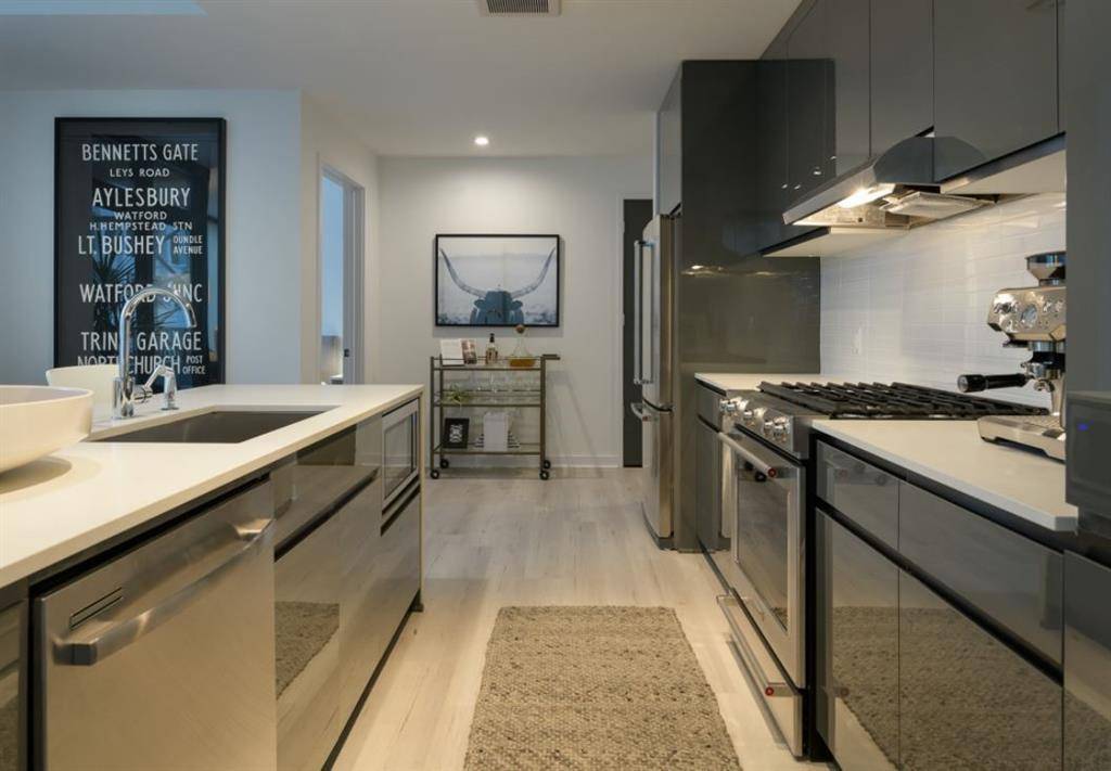 Atlanta, GA 30308,693 Peachtree ST NE #10D