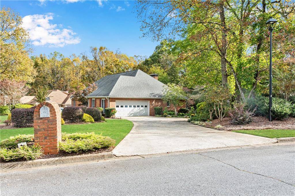 Roswell, GA 30076,900 Saddle Ridge TRCE