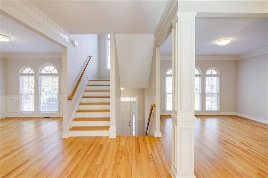 Sandy Springs, GA 30328,7285 Village Creek TRCE