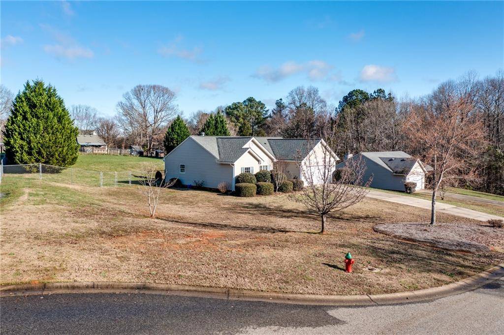 Winder, GA 30680,893 Hawk Creek TRL