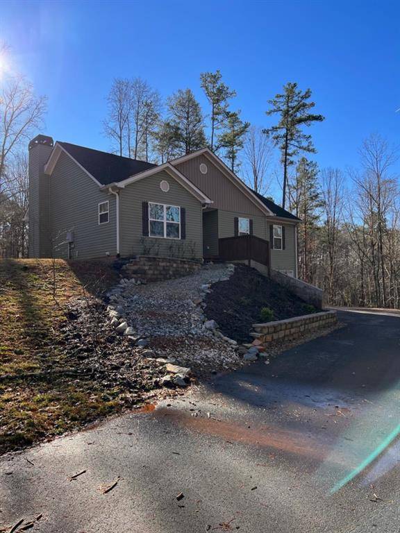 Dahlonega, GA 30533,17 Baker ST