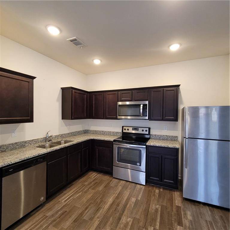 Lithonia, GA 30058,6406 Kennonbriar CT