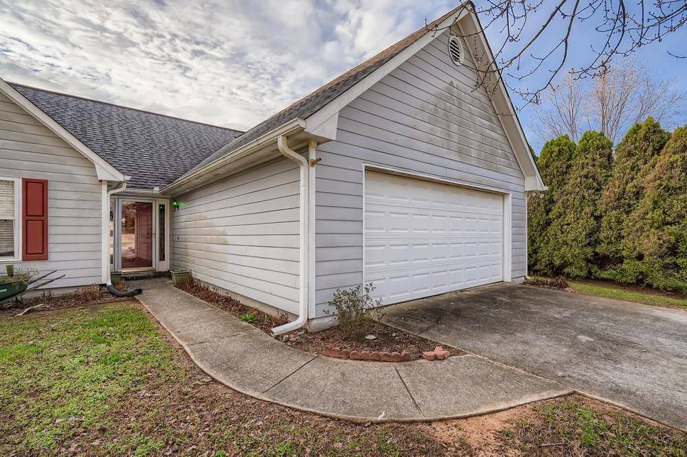 Loganville, GA 30052,1480 Twin Manor DR