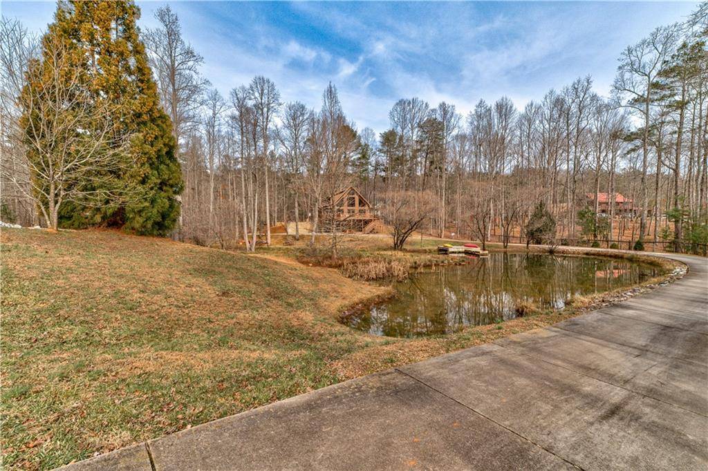 Dawsonville, GA 30534,935 Smith CIR