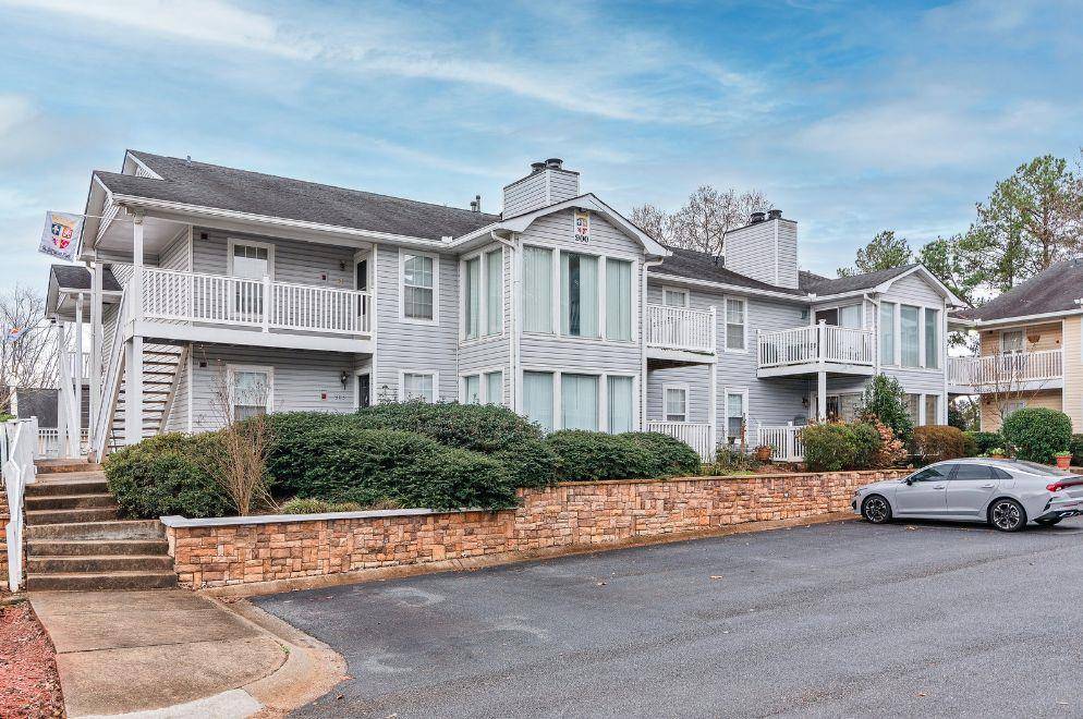 Marietta, GA 30067,910 Augusta DR