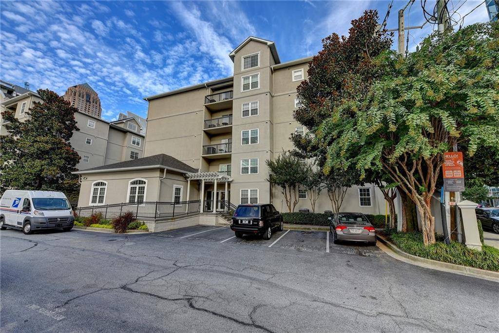 Atlanta, GA 30309,1074 Peachtree WALK NE #B107