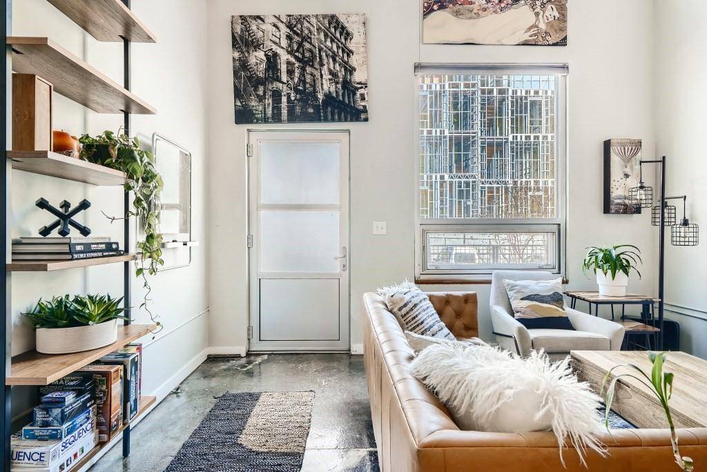 Atlanta, GA 30307,1661 La France ST NE #212