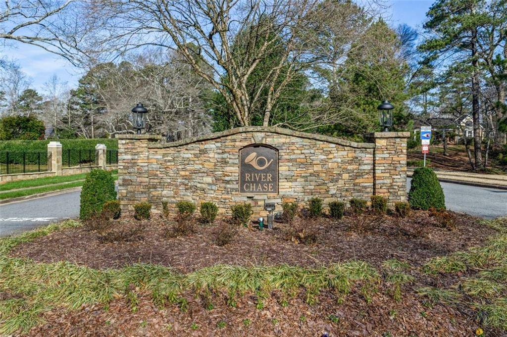 Sandy Springs, GA 30328,6380 River Chase CIR NW